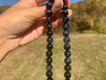 Charger l'image dans la galerie, Perles en oeil de faucon entre 2 et 10mm