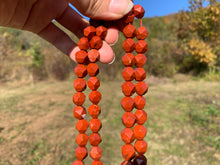 Charger l'image dans la galerie, Perles en jaspe rouge, forme diamant entre 6 et 10mm