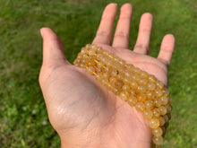 Charger l'image dans la galerie, Perles en quartz à inclusions de rutile entre 4 et 12mm QRU