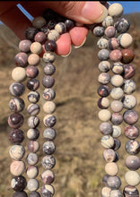Charger l'image dans la galerie, Perles en jaspe porcelaine entre 8 et 10mm