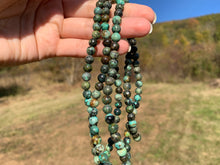 Charger l'image dans la galerie, Perles en turquoise africaine entre 4 et 12mm