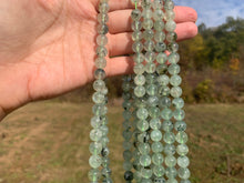 Charger l'image dans la galerie, Perles en prehnite entre 6 et 12mm