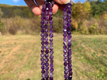 Charger l'image dans la galerie, Perles en améthyste, forme diamant entre 6 et 10mm