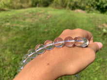 Charger l'image dans la galerie, Perles en cristal de roche quasiment sans inclusions entre 2 et 20mm