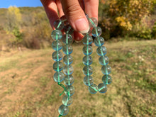 Charger l'image dans la galerie, Perles en fluorite verte entre 6 et 12mm