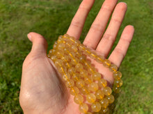 Charger l'image dans la galerie, Perles en quartz à inclusions de rutile entre 4 et 12mm QRU