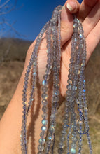 Charger l'image dans la galerie, Perles en labradorite entre 3 et 8mm LS