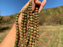 Charger l'image dans la galerie, Perles en unakite entre 2 et 12mm