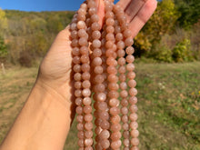 Charger l'image dans la galerie, Perles en pierre de lune pêche entre 4 et 10mm PLPD