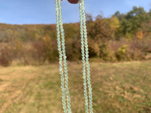 Charger l'image dans la galerie, Perles en prehnite facettées entre 2 et 10mm