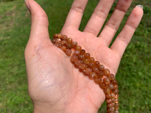 Charger l'image dans la galerie, Perles en pierre de soleil entre 6 et 8mm