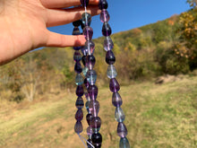 Charger l'image dans la galerie, Perles en fluorite / fluorine, forme goutte