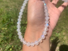 Charger l'image dans la galerie, Perles en labradorite blanche entre 4 et 10mm LBS