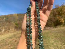 Charger l'image dans la galerie, Perles en agate mousse, forme diamant entre 6 et 8mm