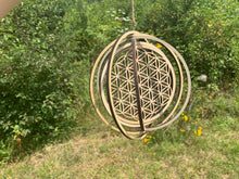 Charger l'image dans la galerie, Fleur de vie tournante