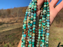 Charger l'image dans la galerie, Perles en chrysocolle entre 6 et 10mm
