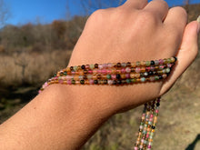 Charger l'image dans la galerie, Perles en tourmaline multicolore entre 3 et 4mm
