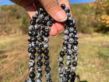 Charger l'image dans la galerie, Perles en obsidienne flocons entre 2 et 12mm
