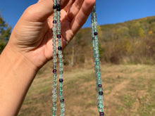 Charger l'image dans la galerie, Perles en fluorite entre 4 et 12mm