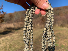 Charger l'image dans la galerie, Perles en jaspe dalmatien entre 2 et 12mm