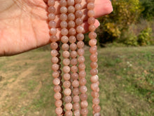 Charger l'image dans la galerie, Perles en pierre de lune pêche entre 4 et 10mm PLPD