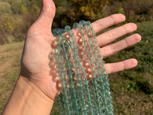 Charger l'image dans la galerie, Perles en fluorite verte entre 6 et 12mm