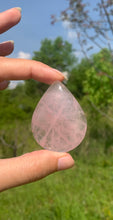 Charger l'image dans la galerie, VENDU Quartz rose 24