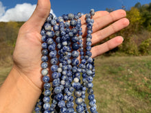 Charger l'image dans la galerie, Perles en roche entre 4 et 12mm