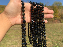 Charger l'image dans la galerie, Perles en obsidienne dorée, forme diamant entre 6 et 12mm