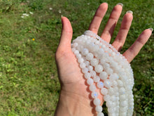 Charger l'image dans la galerie, Perles en labradorite blanche entre 4 et 10mm LBT