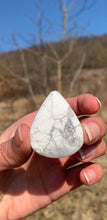 Charger l'image dans la galerie, VENDU Howlite 1