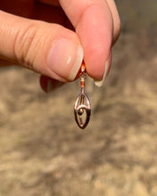 Charger l'image dans la galerie, Bélière "oeil" (argentée, dorée, rosée)