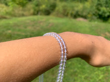 Charger l'image dans la galerie, Perles en cristal de roche quasiment sans inclusions entre 2 et 20mm