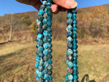 Charger l'image dans la galerie, Perles en apatite forme diamant entre 6 et 12mm