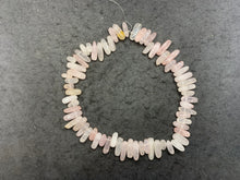 Charger l'image dans la galerie, Perles en quartz rose