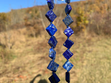 Charger l'image dans la galerie, Perles en lapis-lazuli, forme carré