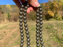 Charger l'image dans la galerie, Perles en pyrite entre 4 et 14mm