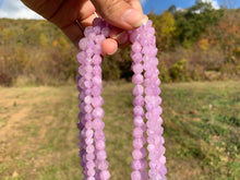 Charger l'image dans la galerie, Améthyste lavande forme diamant entre 6 et 10mm