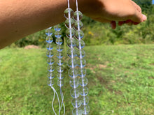 Charger l'image dans la galerie, Perles en cristal de roche quasiment sans inclusions entre 2 et 20mm