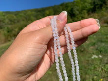 Charger l'image dans la galerie, Perles en labradorite blanche entre 4 et 10mm LBT