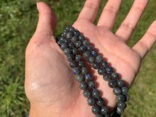 Charger l'image dans la galerie, Perles en labradorite entre 6 et 10mm LQ