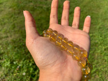 Charger l'image dans la galerie, Perles en quartz à inclusions de rutile entre 6 et 12mm QRD