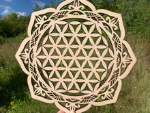 Charger l'image dans la galerie, Fleur de vie en bois