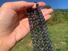 Charger l'image dans la galerie, Perles en labradorite entre 6 et 10mm LQ