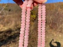 Charger l'image dans la galerie, Perles en quartz rose, disque bombé