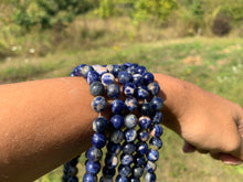 Charger l'image dans la galerie, Perles en sodalite entre 6 et 8mm ST