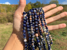 Charger l'image dans la galerie, Perles en sodalite entre 6 et 8mm ST