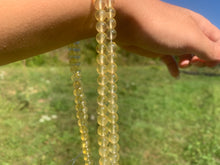 Charger l'image dans la galerie, Perles en fluorite jaune entre 6 et 10mm