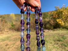 Charger l'image dans la galerie, Perles en fluorite / fluorine, forme goutte