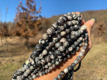 Charger l'image dans la galerie, Perles en jaspe Picasso entre 4 et 12mm